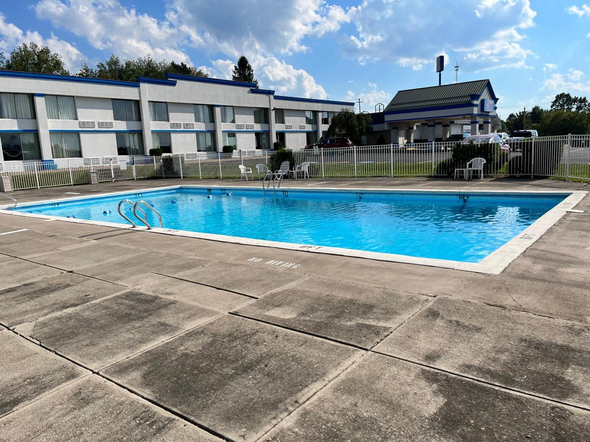 Studio 6 Suites Clarion, Pa Exterior foto