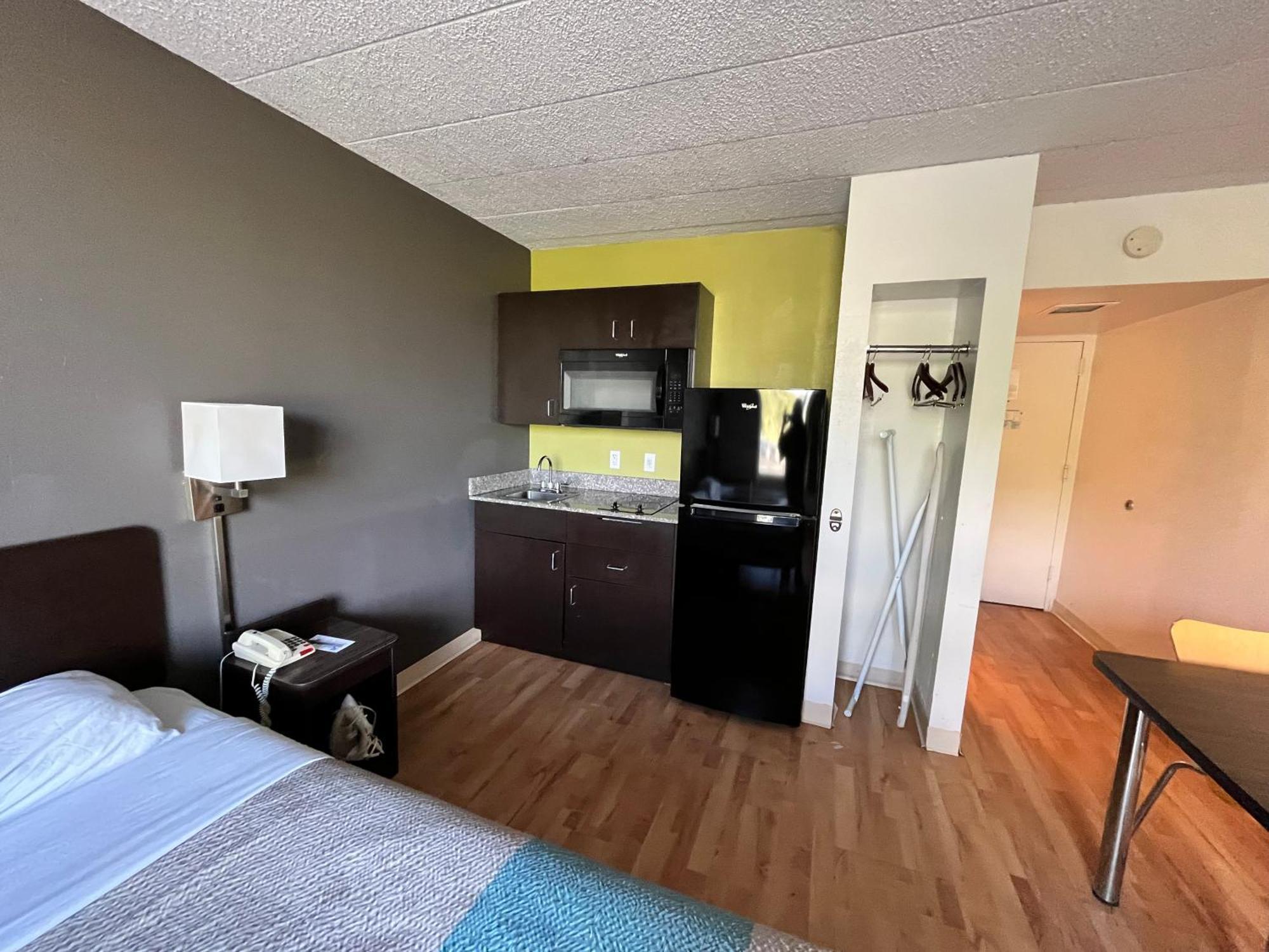 Studio 6 Suites Clarion, Pa Exterior foto